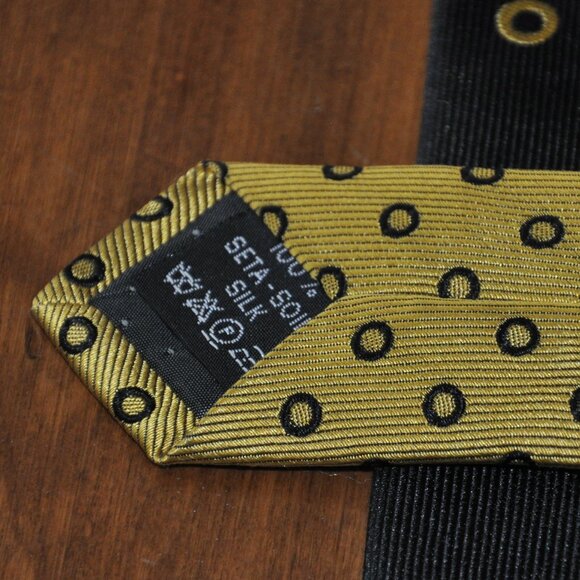 Rare Gianni Versace Black & Gold Ring Medusa 100% Silk Neck Tie Made In Italy. - Picture 7 of 7